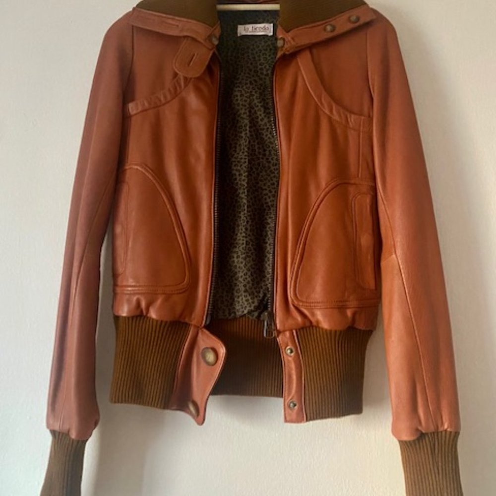 Elegant Tan Leather Jacket